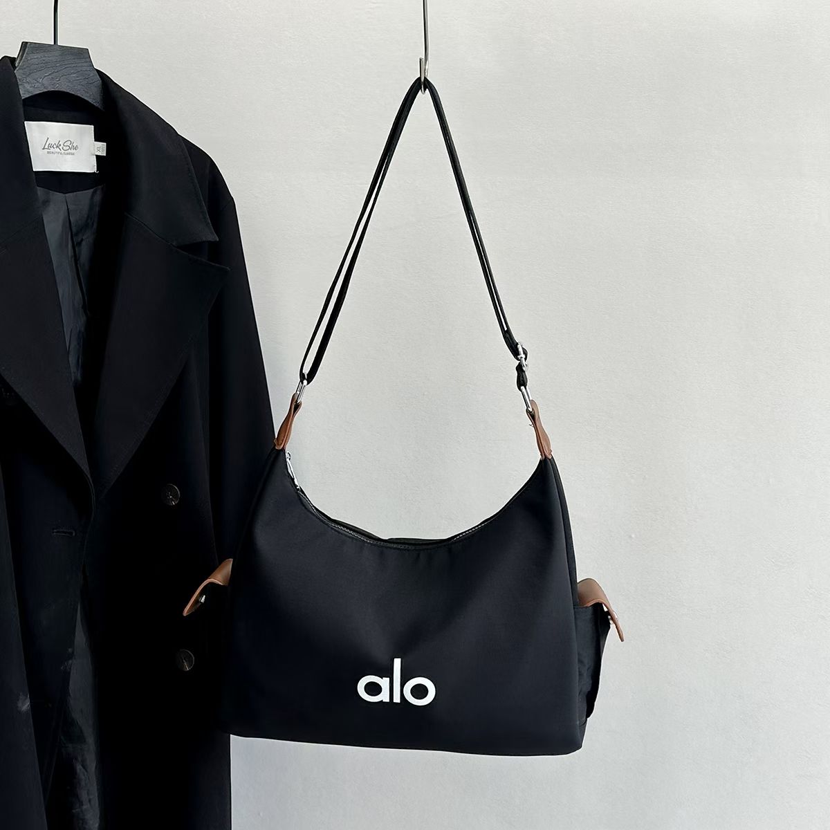 Alo 숄더 크로스백 캐주얼 여성가방 휴대용 크로스백