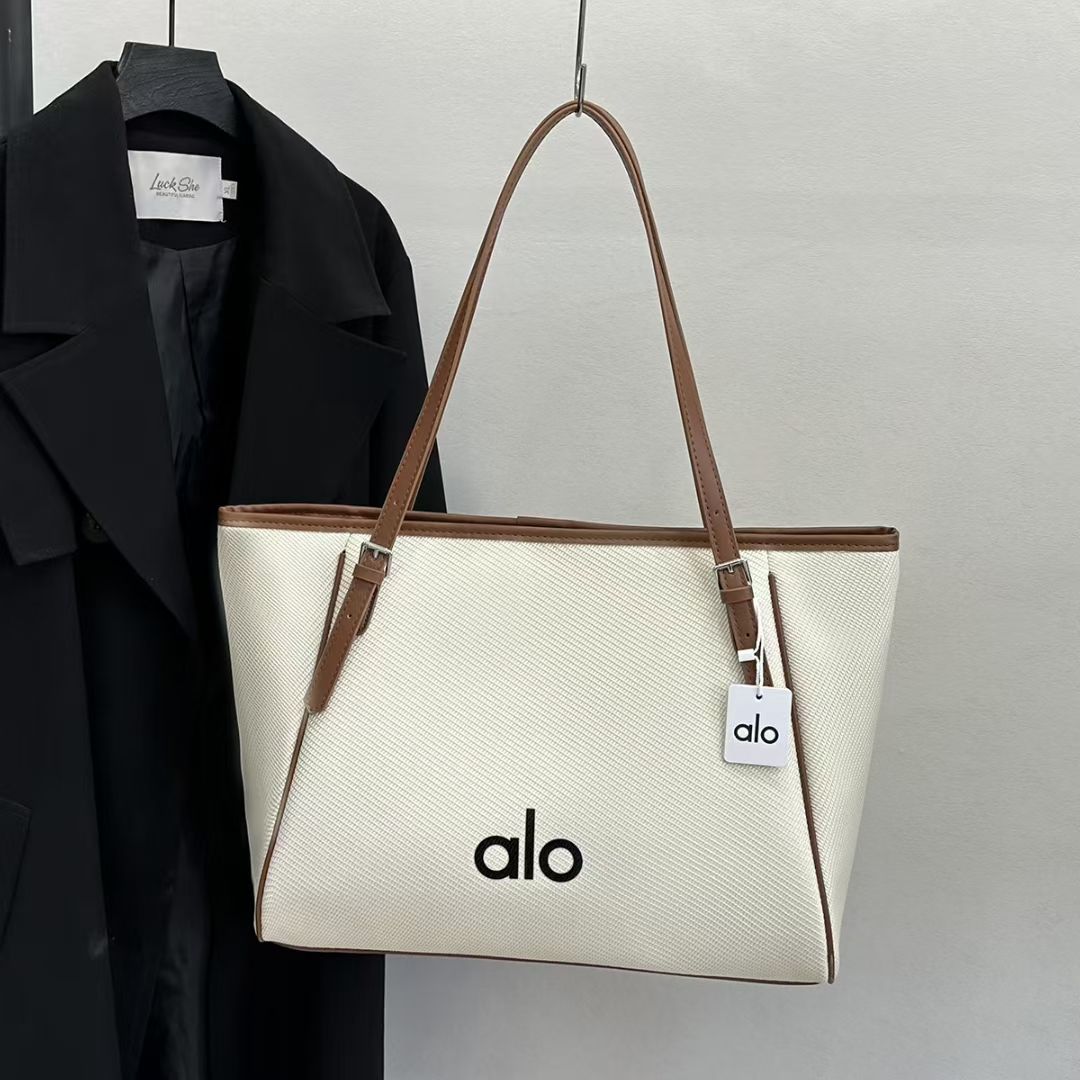 alo 가벼운 소재 알로 대용량 토트백 데일리 숄더 겸용