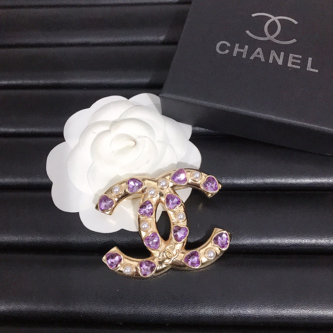 CHANEL 샤넬 보라색 하트 큐빅 브로치 여성 고급 패션 액세서리 선물추천