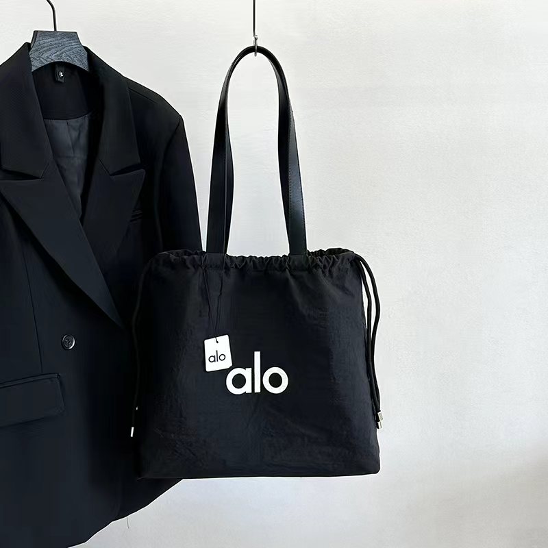 Alo 드로우스트링 토트백 끈조임 숄더 휴대가방