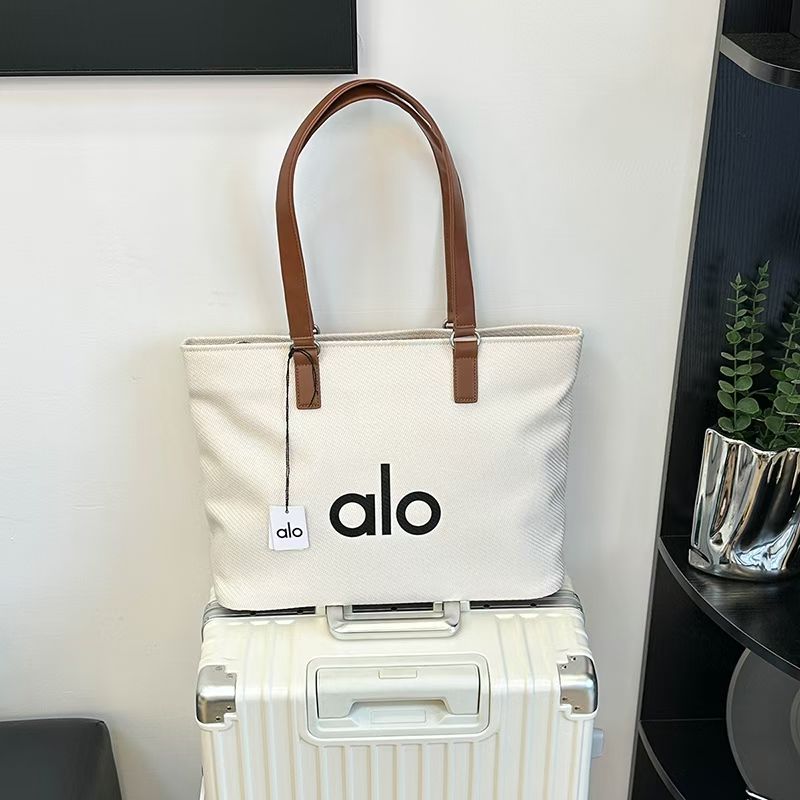 Alo 토트백 숄더크로스 겸용 가벼운 데일리백 넓은 수납