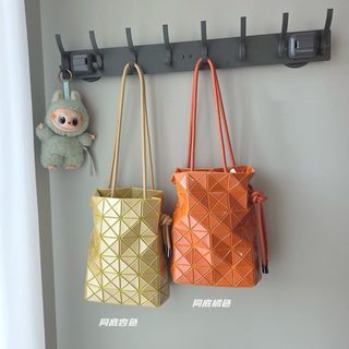 여성 숄더백 크로스백 드로스트링 버킷백 다이아 퀼팅 소프트 미니 데일리 가방