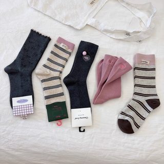 여성 달콤 레트로 스트라이프 중목 양말 일본풍 캐주얼 데일리 양말