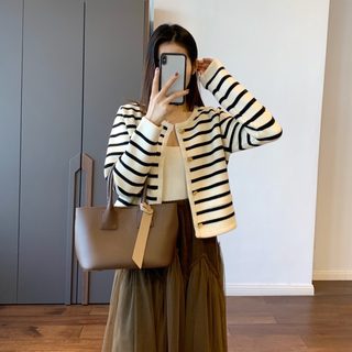 여성 스트라이프 니트 가디건 배색 라운드넥 루즈핏 긴팔 데일리 출근룩