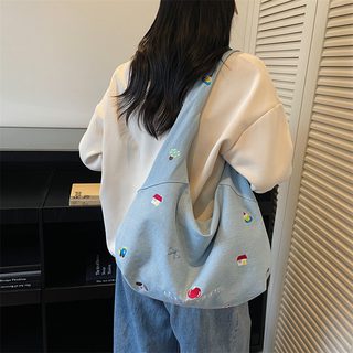 대용량 여성 데님 토트백 자수 지퍼 숄더 크로스백 통학 출근 데일리 가방
