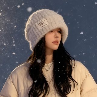 여성 겨울 니트 비니 큰 머리 둘레 루즈핏 귀덮개 방한 모자 패치 굵은 짜임