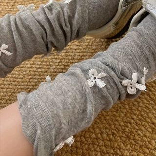 입체 리본 발레코어 여성 중목 양말 여름 얇은 면혼방 통기성 루즈삭스