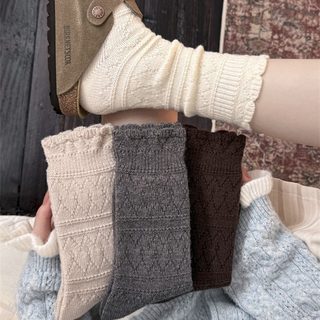 여성 겨울 도톰 중목 양말 일본풍 레트로 펀칭 루즈 삭스 부츠 코디