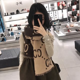 2024网红同款双面字母C羊绒围巾冬季新款保暖韩版羊毛披肩款