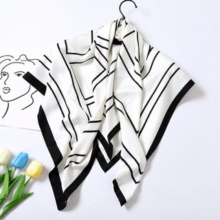 여성 90×90cm 폴리에스터 실크 감촉 트윌 프린트 정사각 스카프 고급 오피스