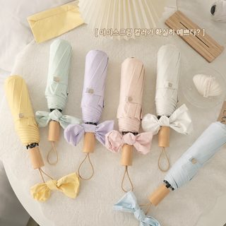 3단 수동 접이식 우산 우드무늬 손잡이 8살대 블랙코팅 UPF40+ 자외선 차단 단