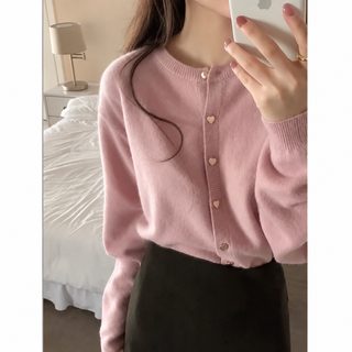 粉色毛衣外套女2025秋冬新款软糯圆领短款温柔爱心扣针织开衫上衣