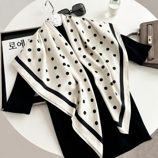 인기 신상 90 * 90 여성 두건 고급 패션 심플 흑백 파점 프린트 사문 비단 경