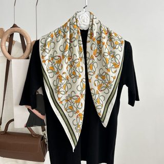신상 휴먼 65*65cm 작은 네모난 스카프 녹색 작은 싱그러운 잎 프린트 네모난
