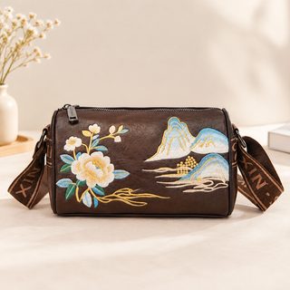 时尚轻奢刺绣女包民族风单肩斜挎包包女小众设计高级感小方包批发