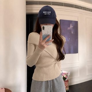 기품 v넥 화이트 이너 니트 여자 가을 겨울 디자인 감각 독특 독특 독특 슬림핏 날씬해 보이 레깅스 봄 가을