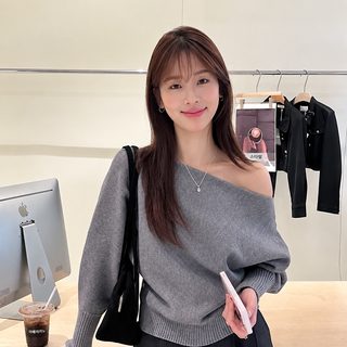 연한 핑크 불규칙 긴팔 비스듬한 어깨 스웨터 여자 가을 겨울 신상 슬림 절