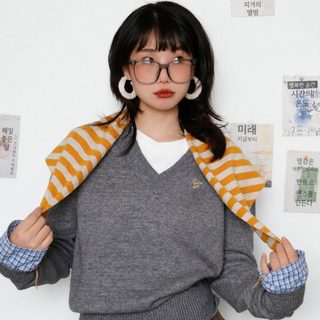 Y2K 흑미 스트라이프 니트 숄 케이팝 삼각 두건 착용 다용도 디자인감으로