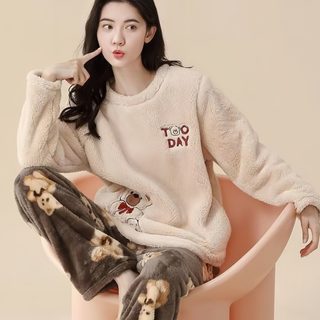 여성 겨울 기모 플란넬 카툰 긴팔 잠옷 세트 산호플리스 보온 홈웨어