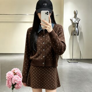 牛仔POLO领拼接波点针织开衫+半身裙女装穿搭一整套秋冬季慵懒风