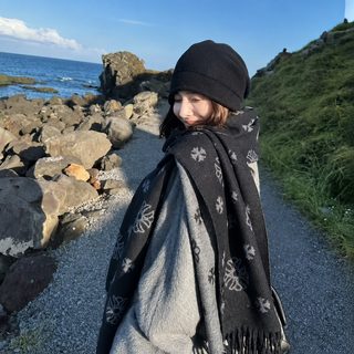 여성 페어아일 자카드 울 혼방 숄 머플러 200×65cm 가죽 라벨 태슬 겨울 목도