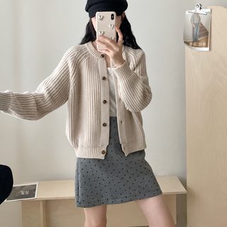 여성 숏 니트 가디건 가을 겨울 도톰한 라운드넥 루즈핏 버튼 스웨터 아우