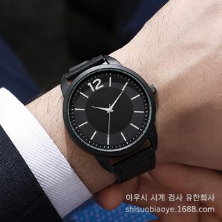 시계 2025 신형 정교하고 작고 높은 용모치 중고풍 남자 시계 기질 심플하고