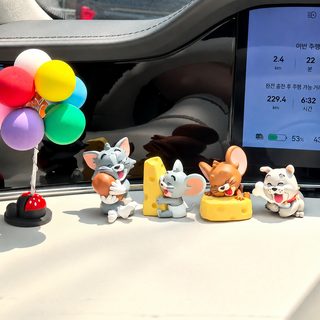 고양이와 쥐 톰제리 차량용 장식품 자동차 내부 장식품 귀여운 책 탁상 수