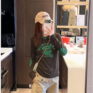 여성 가을겨울 빈티지 레터링 프린트 긴팔 티셔츠 슬림핏 데일리 이너 상의