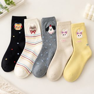 입체 벨벳 여자 양말 만화 땀 흡수 방취 중통 양말 통기 내마모 면질 가을과 겨울 양말 더미 동물