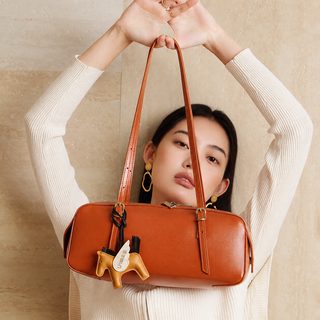 리얼 가죽 겨드랑이 가방 빈티지 볼링 가방 여성 백합 가방 소중식 무두질