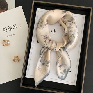 100% 뽕누에 스카프 우아한 밀라노 꽃 실크 스카프 숄 여성 직업 장식 스카프