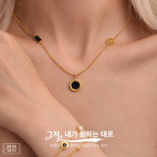 여성 스테인리스 18K 도금 블랙화이트 자개 LOVE 로마숫자 목걸이 팔찌