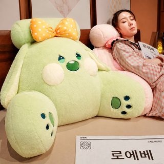 침대 머리 쿠션 쿠션 쿠션 침대 위 쿠션 쿠션 여학생 자다 기숙사 책 보다