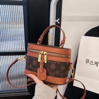 노화 경사 고급감 가방녀 2025 신형 복고 일본식 파우치 기질 휴대용 숄더 크