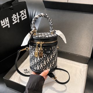 고급 자수 원통형 여성 숄더백 PU 데일리 토트백 크로스백