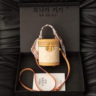 노화 경사 원통백 여사 2026 신상 핸드백 프린트 통근 백합 고급감 숄더 크로