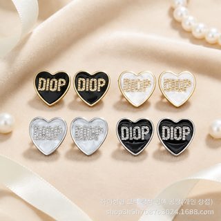 공장 도매 신형 고품질 CD 자모 사랑 귀걸이 여자 고전 패션 소홍서 같은 D