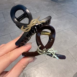 무광 블랙 심플 YS 레터링 상어 집게핀 여성 데일리 헤어 액세서리