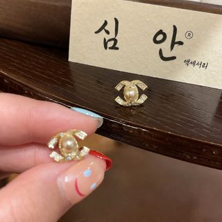 틱톡 소향풍 진주 귀걸이 S925 은침 마이크로 지르코늄 패션 기질 백합 소청신 귀걸이 여조