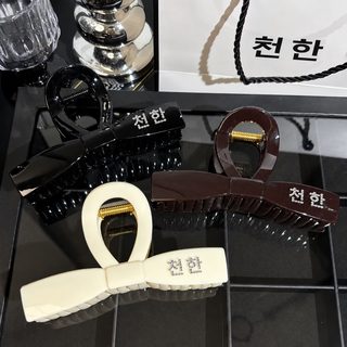 蝴蝶结烫钻CHA大号发夹字母小香气质百搭抓夹高级感鲨鱼夹网红