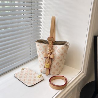 새로운 크로스보더 여성 가방 여성 물통 가방 우체부 가방 마작 가방 체인
