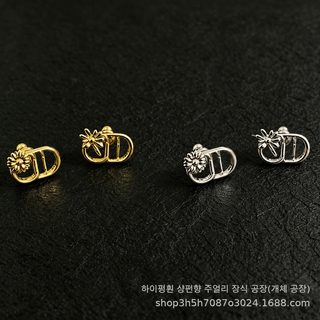 D가 2026 신상 데이지 해바라기 여성 귀걸이 925실버침 플라워 패션 이어링