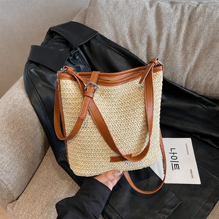여성 고급 짜임 숄더백 크로스백 지퍼 수납 데일리 겨드랑이 가방 2026 신상