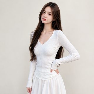 실사-지성애/슬림핏 날씬해 보이는 쭈글쭈글 브이넥 소매 밑단 저고리 니트
