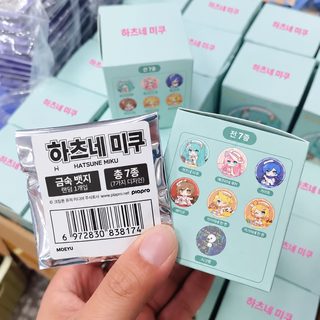 정품 하츠네 미쿠 블루 록 스파이 패밀리 애니 굿즈 랜덤 캔뱃지 카드 블라