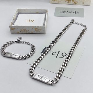 디네/디네 신상 구미 패션 알파벳 네모 팔찌 목걸이 여자 황동 재질 고버전