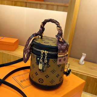 여성 원통형 미니 숄더 크로스백 2026 봄 신상 패턴 버킷백 데일리 핸드백