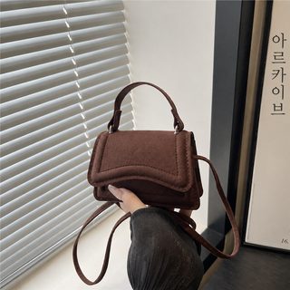 고급감 작고 상큼하고 심플한 2025 가을겨울 신상 캐주얼 패션 단색 숄더 숄