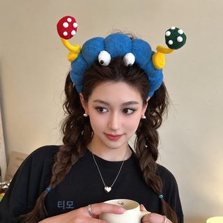 귀여운 털털 머리띠녀 2025 신형 가을 겨울 귀여운 세안 전용 머리띠 미끄럼 방지 압착 머리카드 머리장식